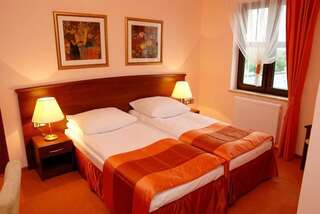 Апарт-отели Aparthotel Ekspresja Накло-над-Нотецён Двухместный номер с 1 кроватью или 2 отдельными кроватями-2